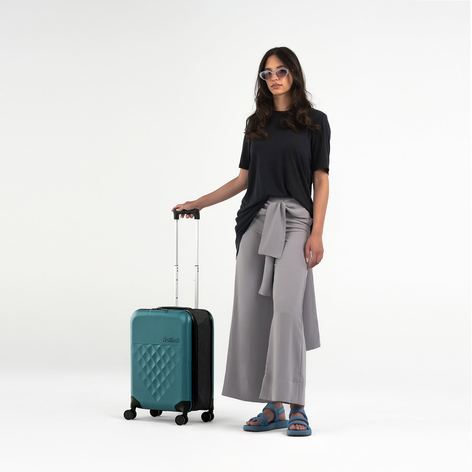 Deep Lagoon Carry-On (21")